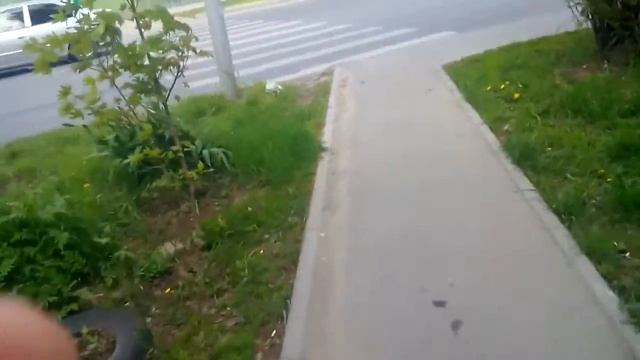 Вика проколола ухо !