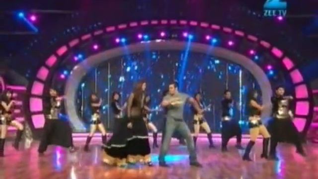 Salman Khan And Daisy Shah's POWER PACKED Performance - Dance India Dance Season 4