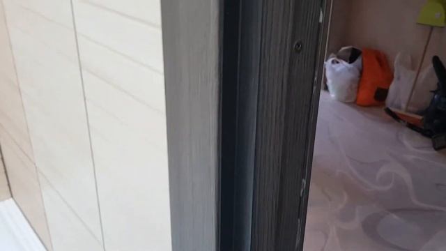 Ремонт дверей: снятие обшивки и замена ручек