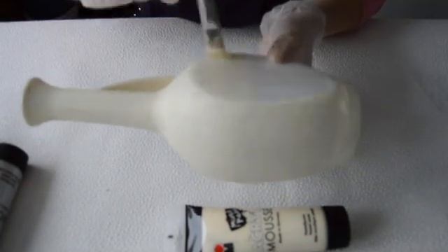 Декор бутылок красками Marabu Acryl Mousse