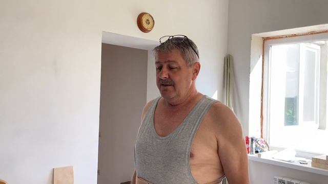 Продолжаются весенние работы. Еще один стеллаж. Серия № 184.