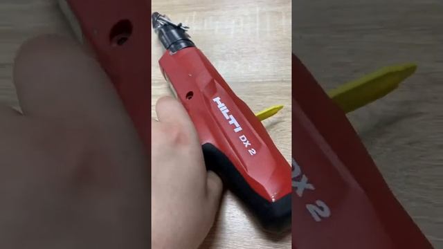 Пороховой монтажный пистолет