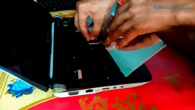 Cara Ganti Keyboard Notebook Acer Aspire One D150 Kav10