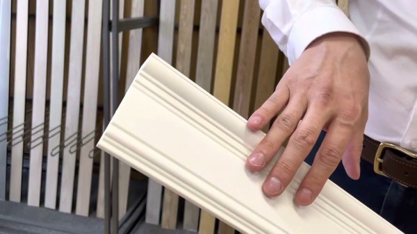 Карниз из полистирола высокой плотности HI WOOD L1602 96мм х 22мм х 2,0м.