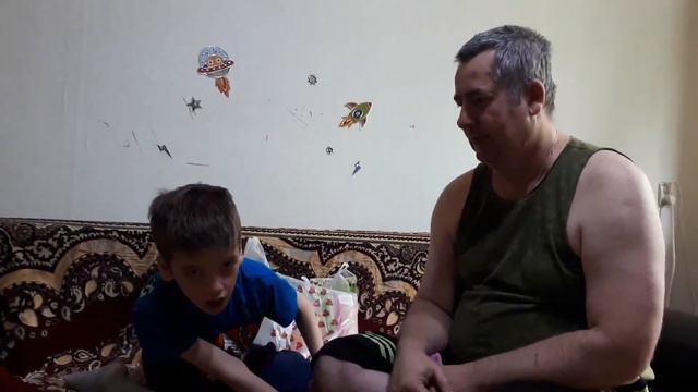 Тяжело принять решение... Примеряем обновки)