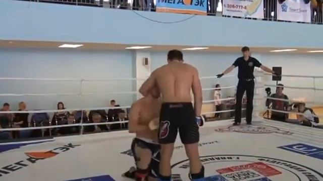 Чемпионов по ММА наградили во Владивостоке
