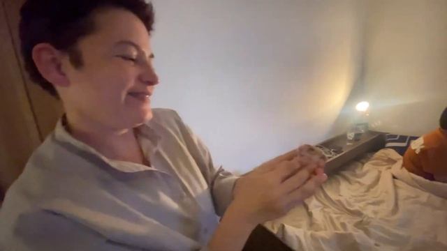 Если ты смогла,то может и я….Сильная женщина и мягкий хомячёк. А где замок братья?!