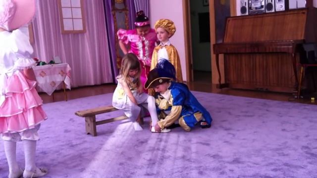 Спектакль Золушка 3 часть детский сад 1589 г.Москва март 2013г.