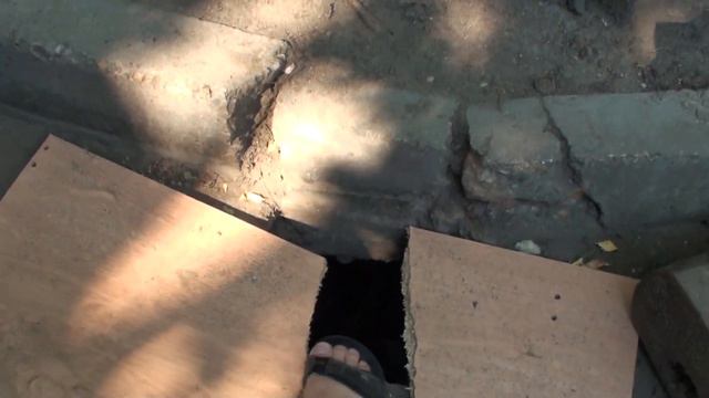 Ямы во дворе мос.обл. г.Лобня 28.06.2018