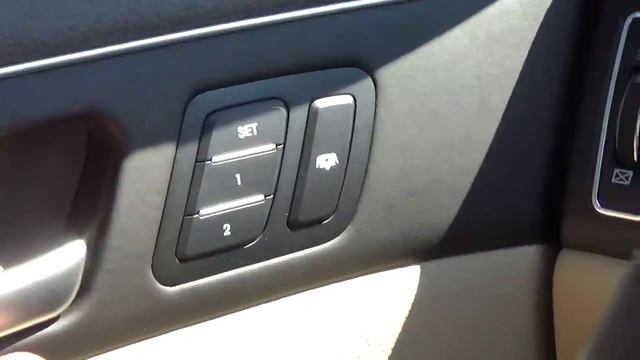 2012 Hyundai Genesis T8914A