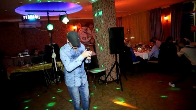 Фрагменты свадебного банкета.