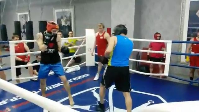 Красавчик!Омур брат.Кызыл-кия.