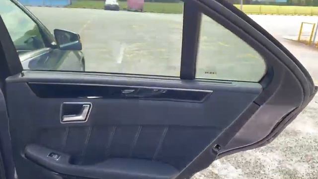 Mercedes Benz E200 SEDAN R18 2013 Blue - SKK8927K