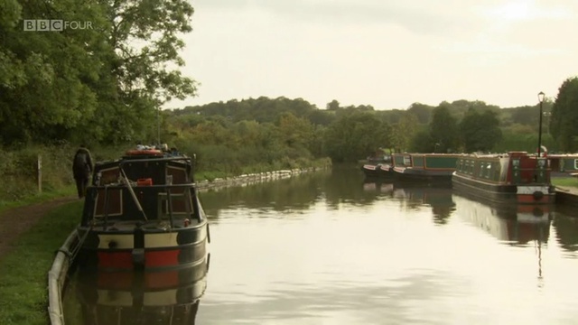 BBC Canal Walks With Julia Bradbury 2of4 The Worcester And Birmi
