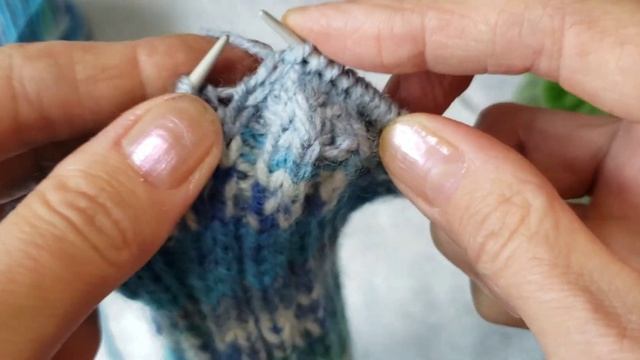 Укрепленная пятка. Вяжем носки.