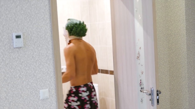 У Джокера случилась неприятность-потерял РУКУ! Сможет ли Доктор ему помочь?