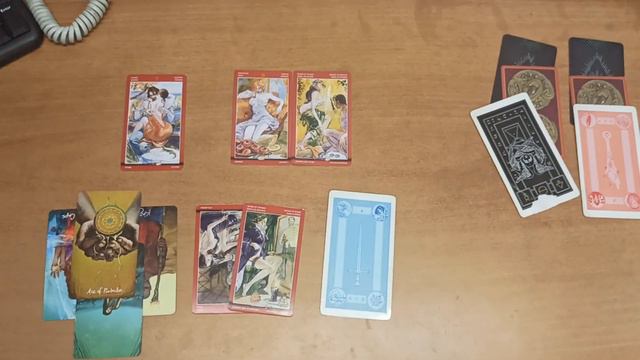  Хочет ли меня вернуть загаданным человек? таро на любовь и отношения.