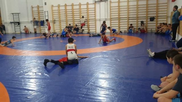 Пятница/Схватки/Ламповый/Клуб