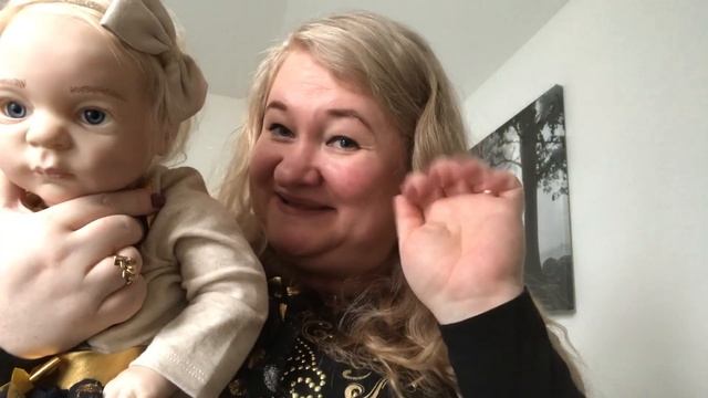РЕБОРН КУКЛЫ . ПЕРЕДАЮ ПРИВЕТЫ И ПОЗДРАВЛЕНИЯ С Днём РОЖДЕНИЯ .  || Mommy & Me 20 .05 .18 год . Вло