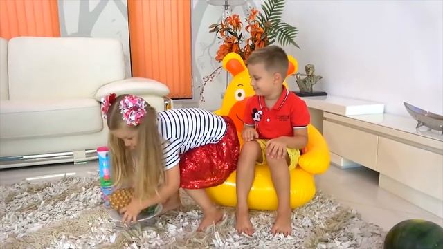 Diana And Roma Play With Peppa Pig Toy Tent