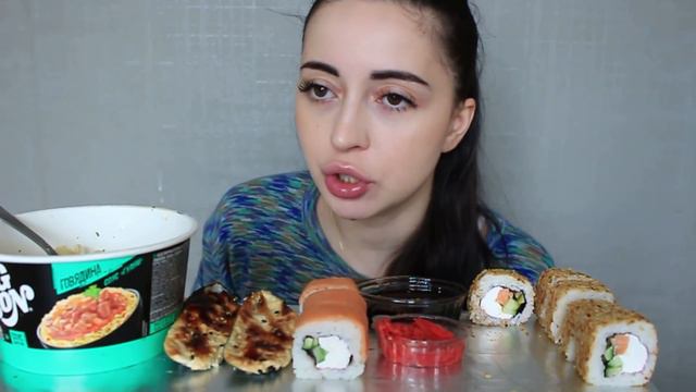 Надо было слушать родителей Биг Бон и суши  Мукбанк Ayka Emilly