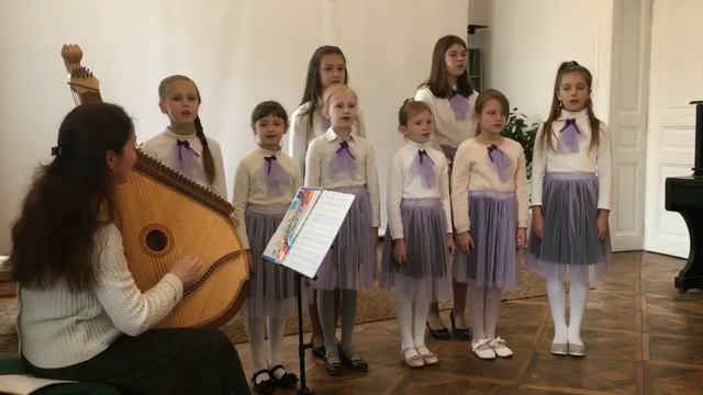 Дитячий вокальний ансамбль духовної пісні Небесні крила - сл.і муз. Л.Вікарук 