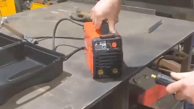 56bc95b7f71ec6f7d76b1e204661313e