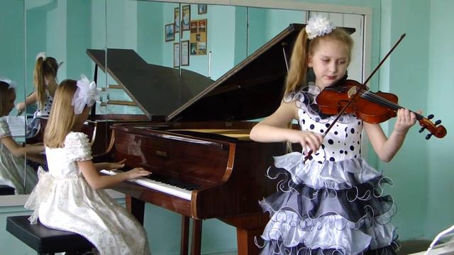 Волкова Владислава 9 лет, Солнцева Анастасия 9 лет.