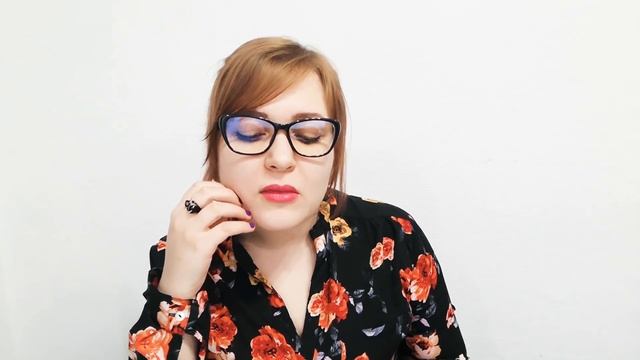 АСМР Грубый и ушлый продавец в обувном магазине ? ТОКСИЧНАЯ ПРОДАВЩИЦА хочет ВТЮХАТЬ  тебе ПОБОЛЬШЕ