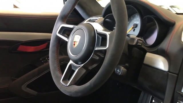 Porsche-экспрессия