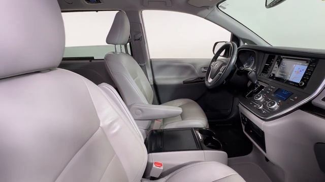 2019 Toyota Sienna At Oxmoor Mazda  Louisville & Lexington, KY MU8036A