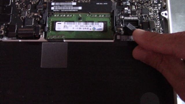 How I Replaced MacBook Pro 13'' Early 2011 DEAD Battery Very CHEAP