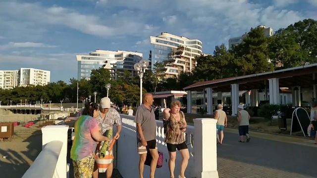 Геленджик. Погода 10 Июля. Пляжи в июле? Хватит ли места отдыхающим?