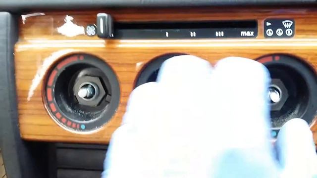 Mercedes Benz 190e How to Change Heater Knob Bulbs