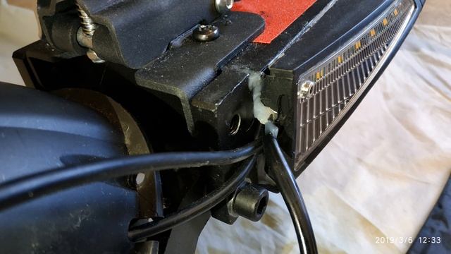 Kugoo M4.  Не правда, что задний амортизатор смазан !