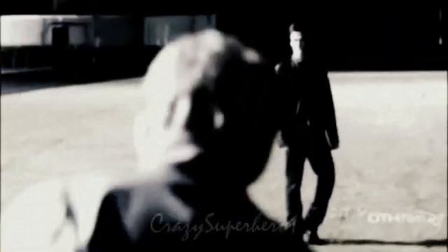 Стефан и Деймон - бродяга