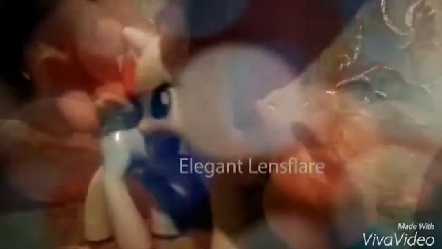 MV: клип на песню скромным быть не в моде