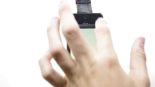 IOS 5 Apple Tips And Tricks: Episode 5 - Camera, Keyboard Shortcuts, Emoticons And Battery Saving