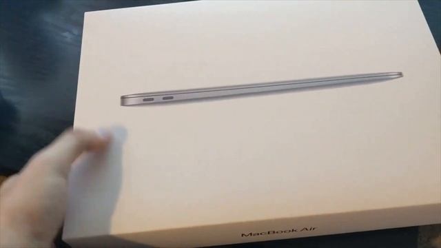 2020 Macbook Air 8GB RAM 256GB SSD