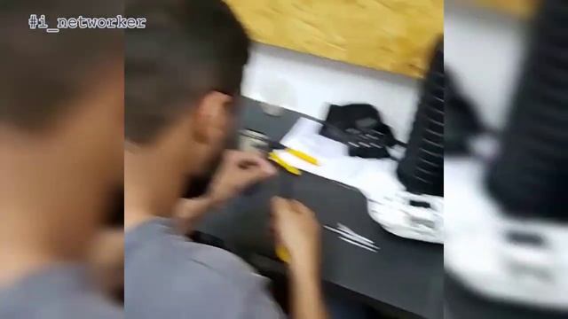 Обучаются сварке оптоволокна
