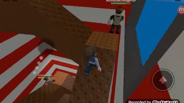 Разрушаются дома тривога.А так же и отракцеоны.