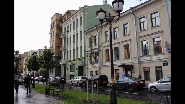 Архитектура у метро Чернышевская