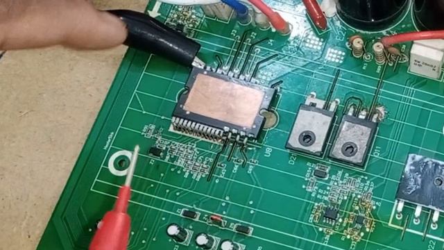 IPM To Compressor U V W Volts in Mini Split AC Inverter Circuit