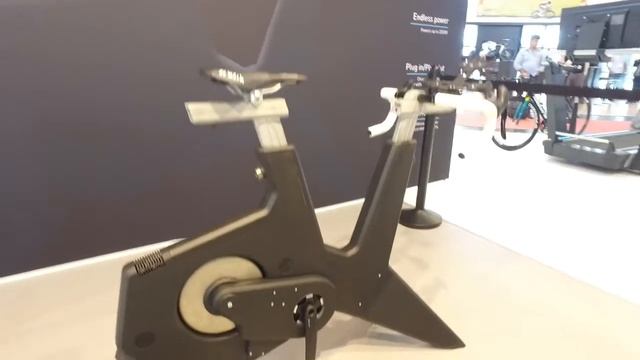 Concept Tacx Neo Smart Bike