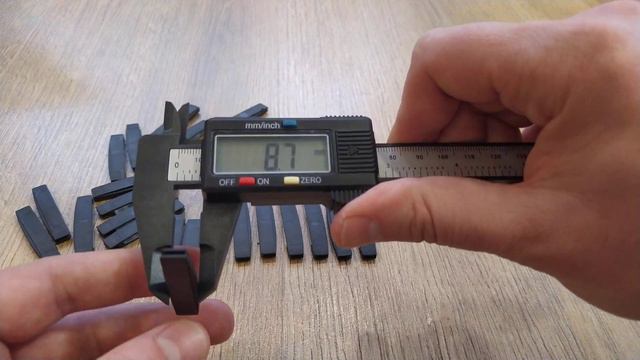 Кронштейн клипса люка Mercedes Мерседес W211,  W203,  W204, W210,