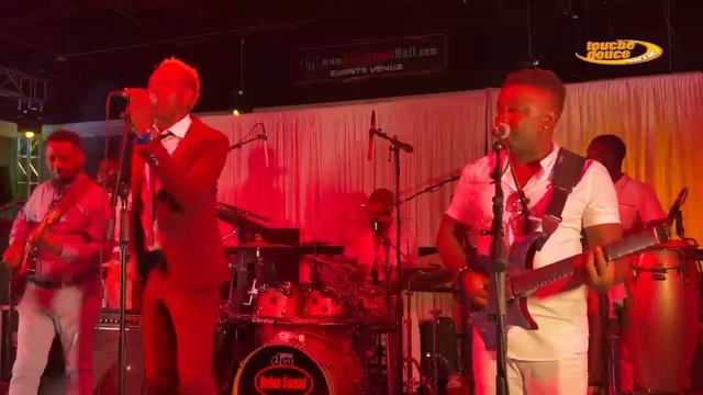 Disip 2023_Il Est Ou Le Bonheur Live With Gabriel Laporte Warehouse