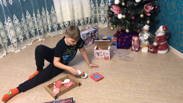 VLOG_Новый год 2021_Дети открывают подарки (2021 год) перезалив