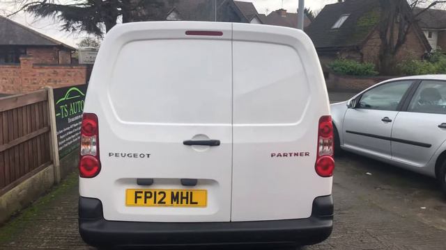Peugeot Partner Crew Cab 5 Seats