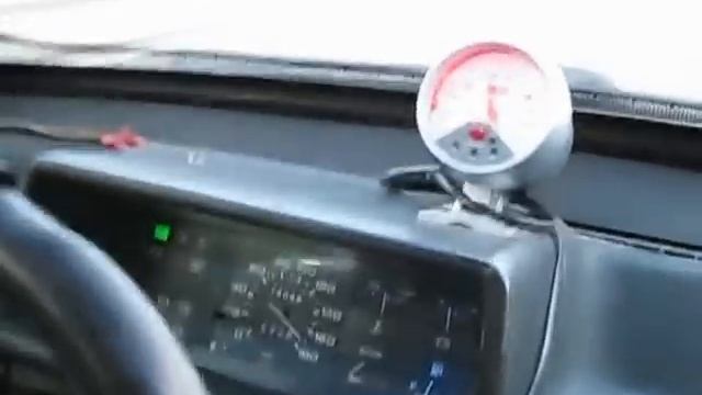 ВАЗ 2108 положил стрелку)