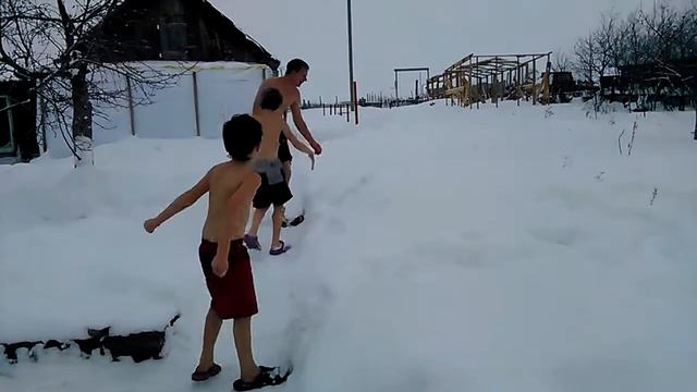 WOW...Children In Russia Are Swimming In The Snow